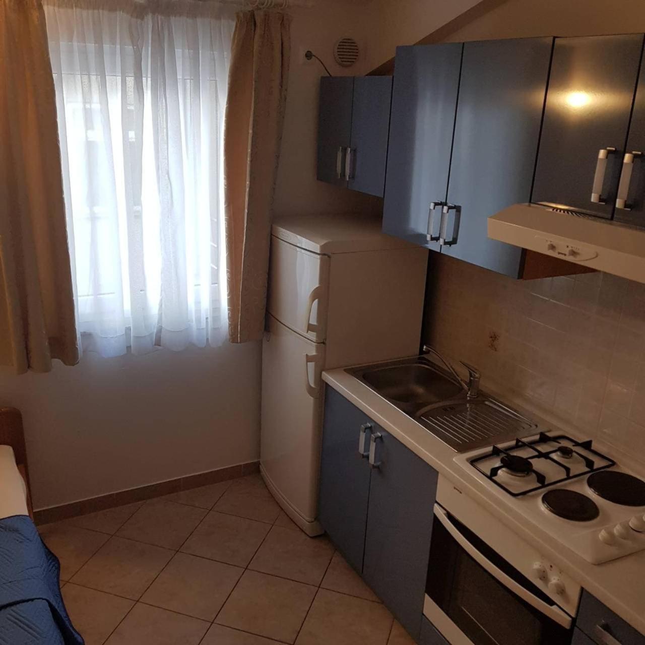 Apartmani Katarina Makarska Oda fotoğraf
